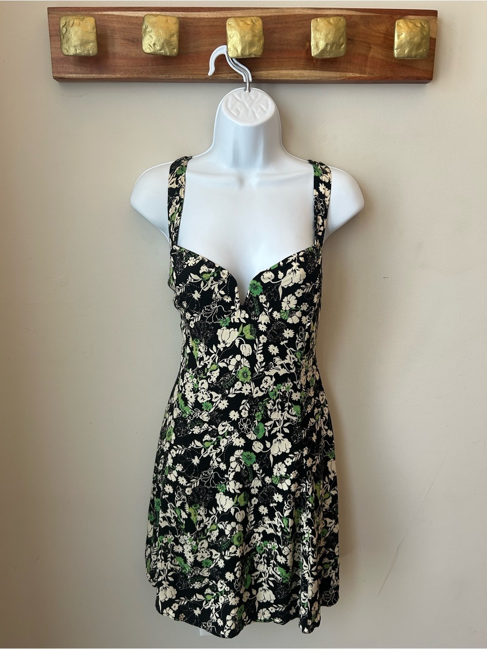 Free People Floral Cutout Mini Dress Open Back - Wired Sweetheart neckline - 12